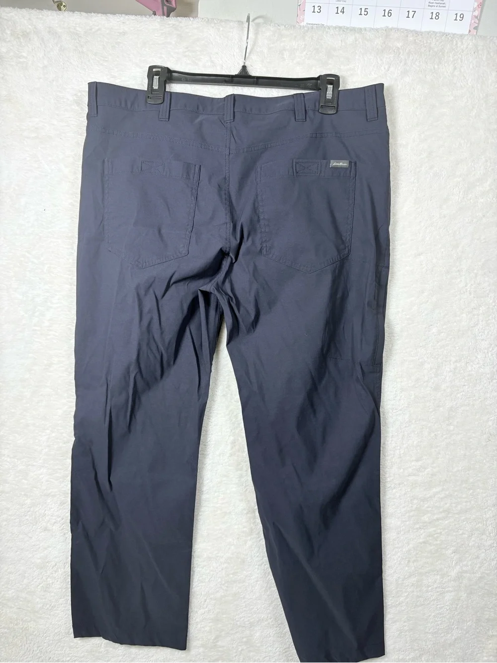Eddie Bauer Men's Navy Blue pants 38/30 0575